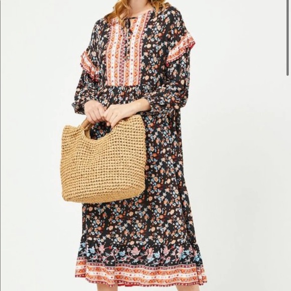 Hayden Dresses & Skirts - Hayden Maxi Floral Dress. Size 1X